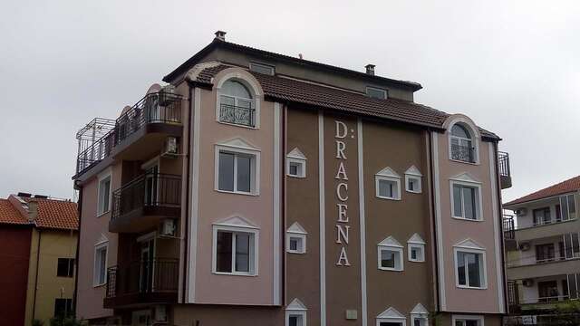 Гостевой дом Dracena Guesthouse Равда-3